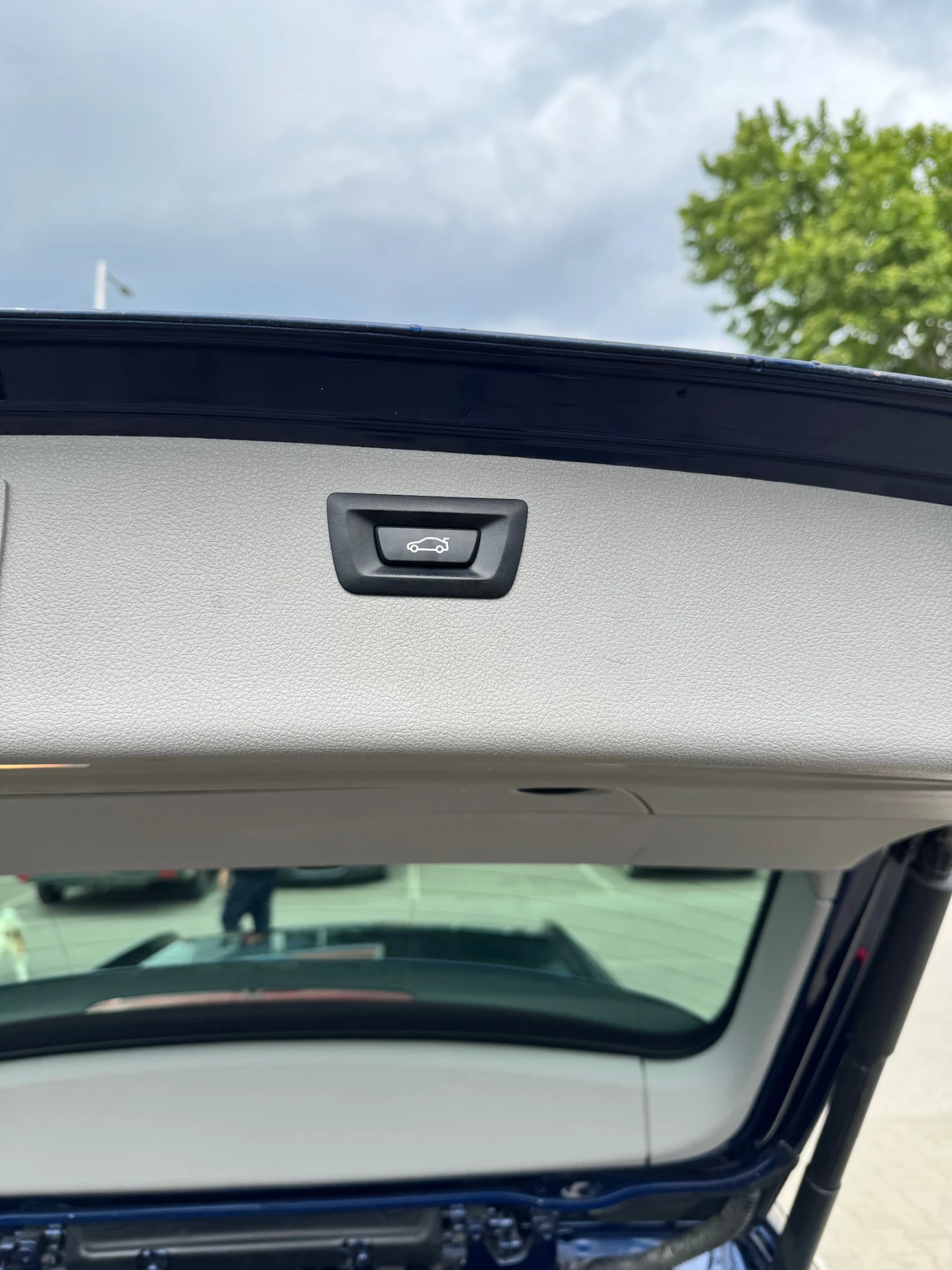 BMW 320 2.0 XDRIVE 190кс., снимка 9 - Автомобили и джипове - 54778498