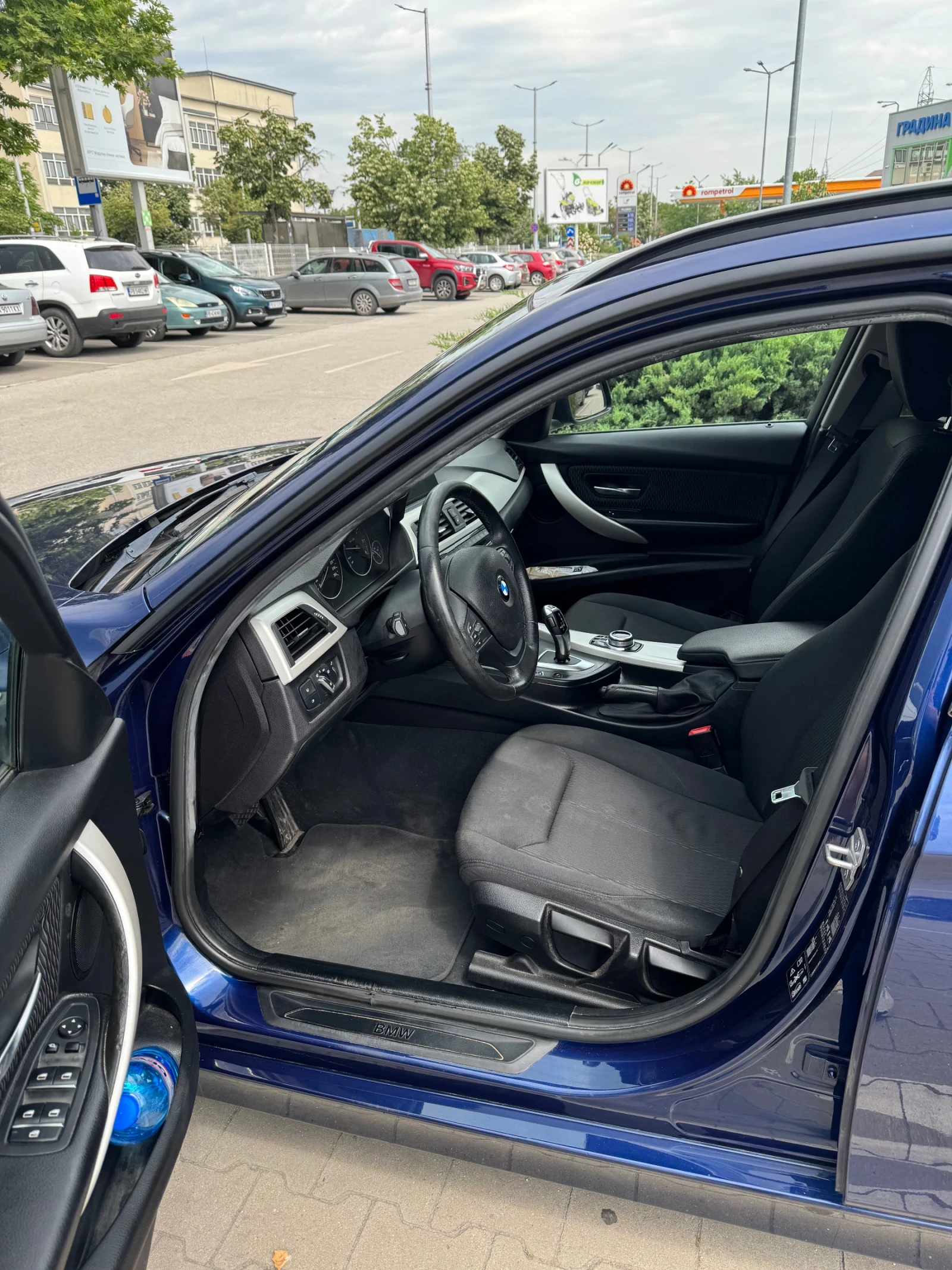 BMW 320 2.0 XDRIVE 190кс., снимка 5 - Автомобили и джипове - 54778498
