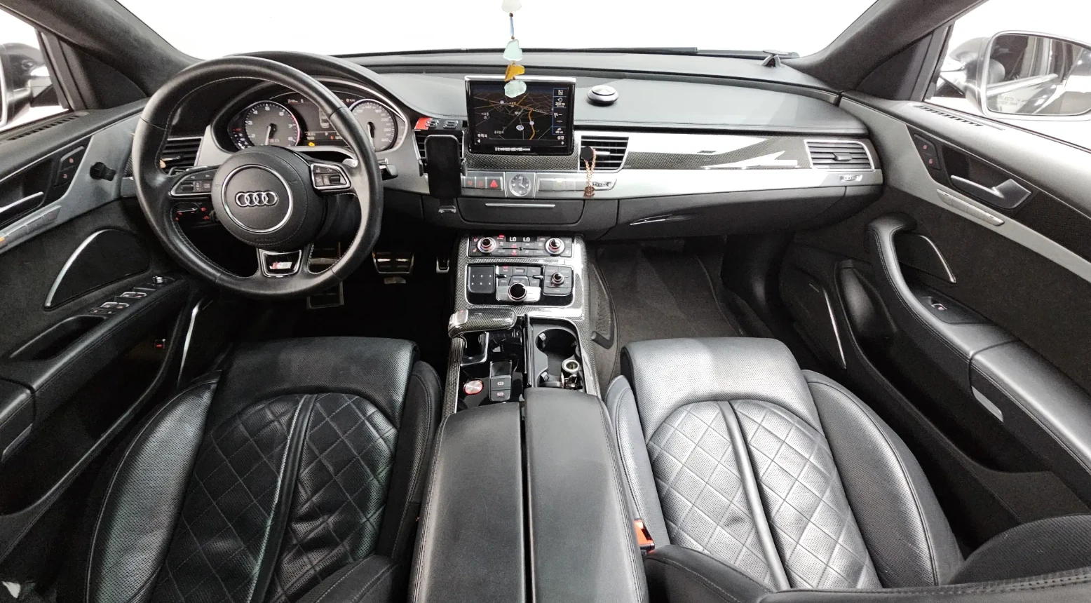 Audi S8 BANG&OLUFSEN, снимка 7 - Автомобили и джипове - 54815320
