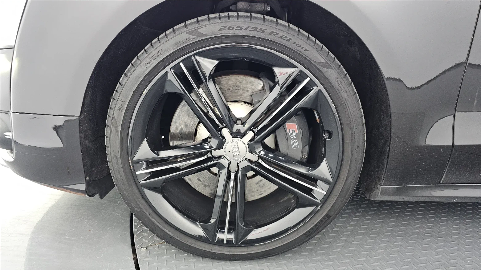 Audi S8 BANG&OLUFSEN, снимка 16 - Автомобили и джипове - 54815320