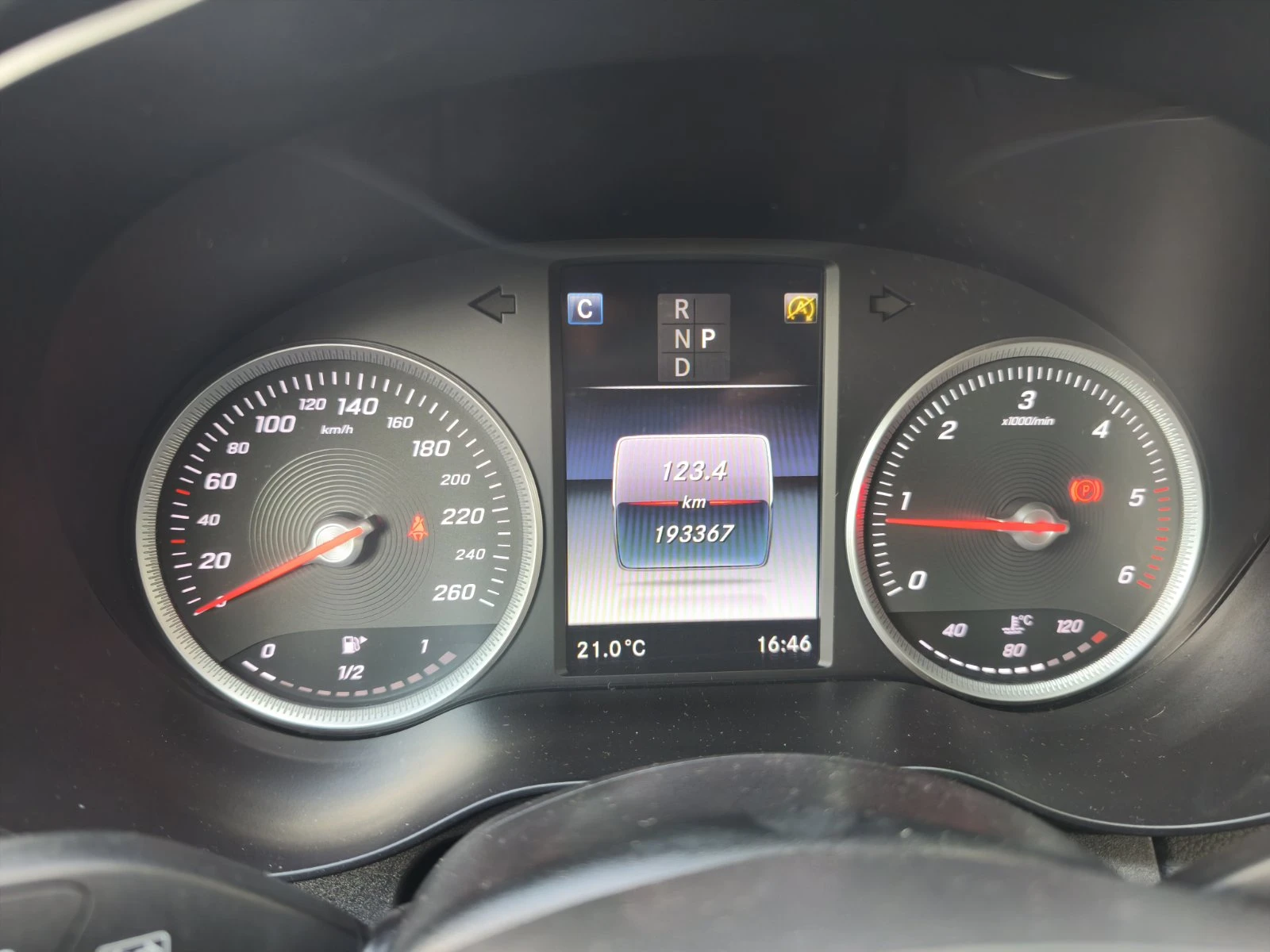 Mercedes-Benz C 220 9G-TRONIC 4 MATIC PANORAMA EURO 6B, снимка 6 - Автомобили и джипове - 54867176