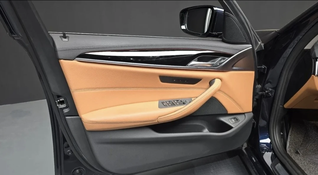 BMW 520 (G30) 520i Luxury, снимка 8 - Автомобили и джипове - 55286855