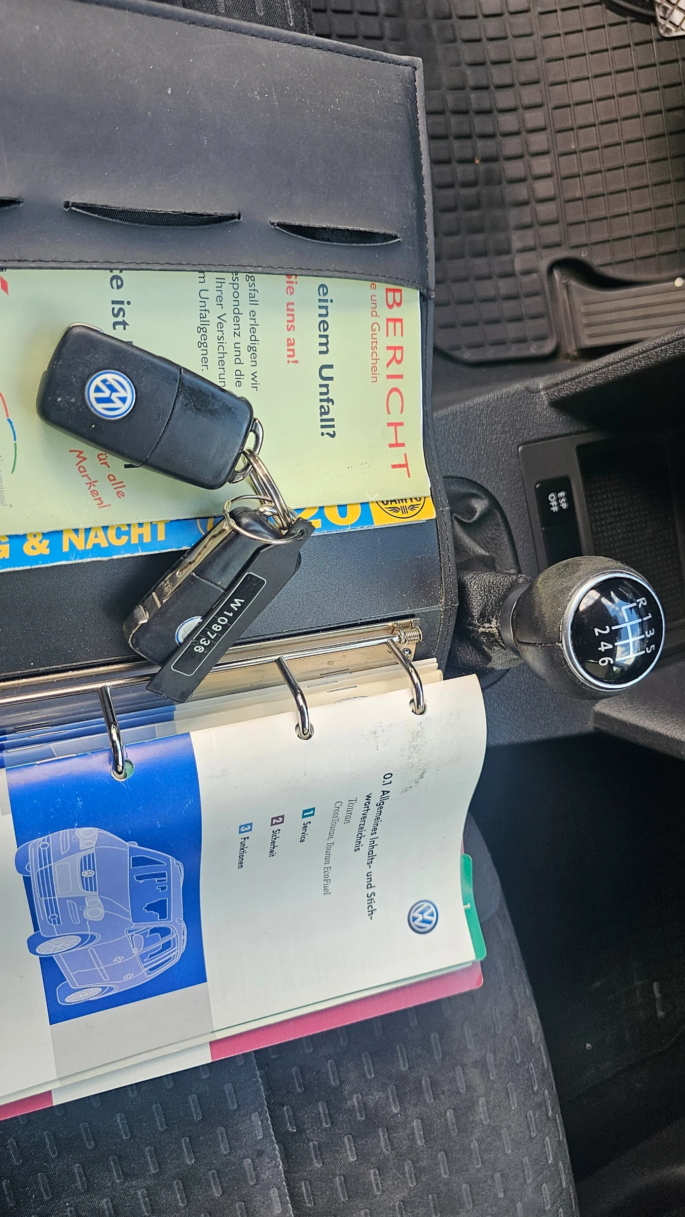 VW Touran 1.9TDI 105hp НОВ ВНОС, снимка 9 - Автомобили и джипове - 55391379