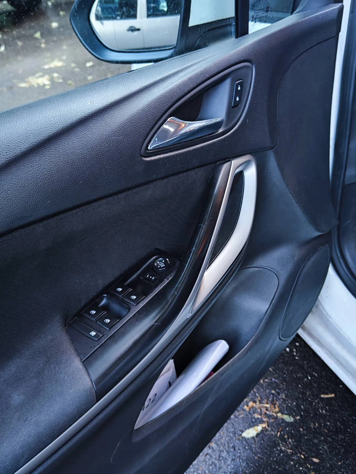 Opel Astra Sports Tourer, снимка 15 - Автомобили и джипове - 55423900