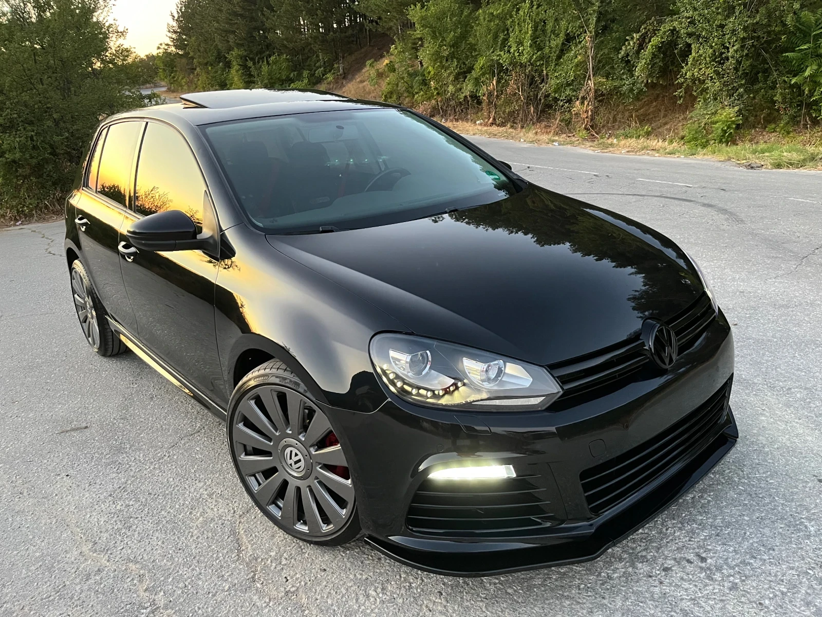VW Golf 2.0 140k.c  R20 OPTIC, снимка 2 - Автомобили и джипове - 55684017