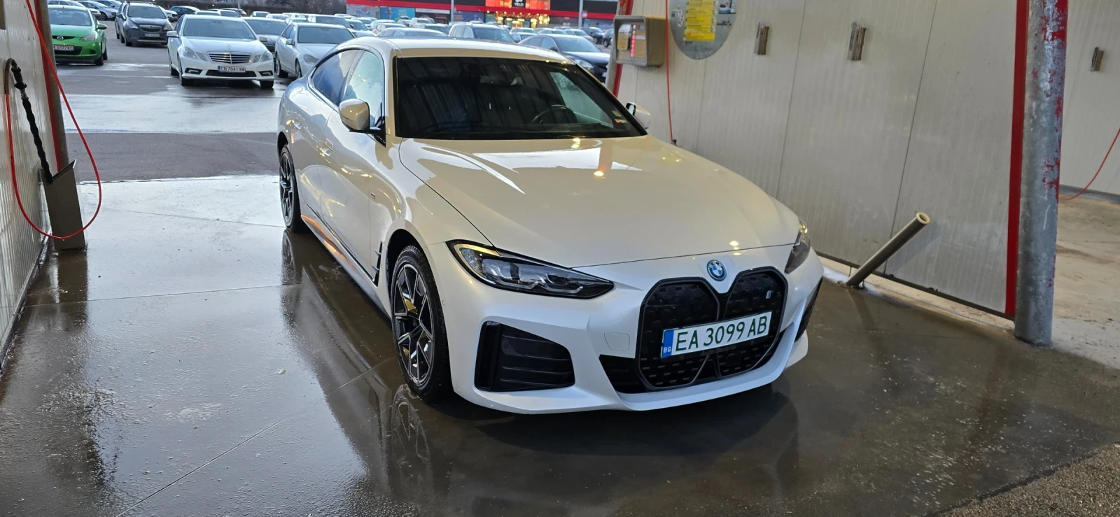 BMW i4 E drive 35 Gran Coupe, снимка 2 - Автомобили и джипове - 55746386