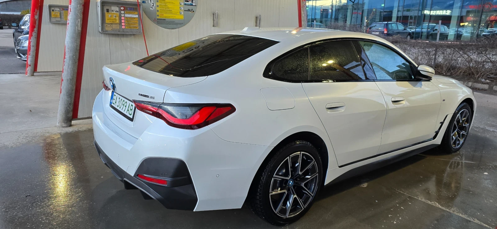 BMW i4 E drive 35 Gran Coupe, снимка 6 - Автомобили и джипове - 55746386