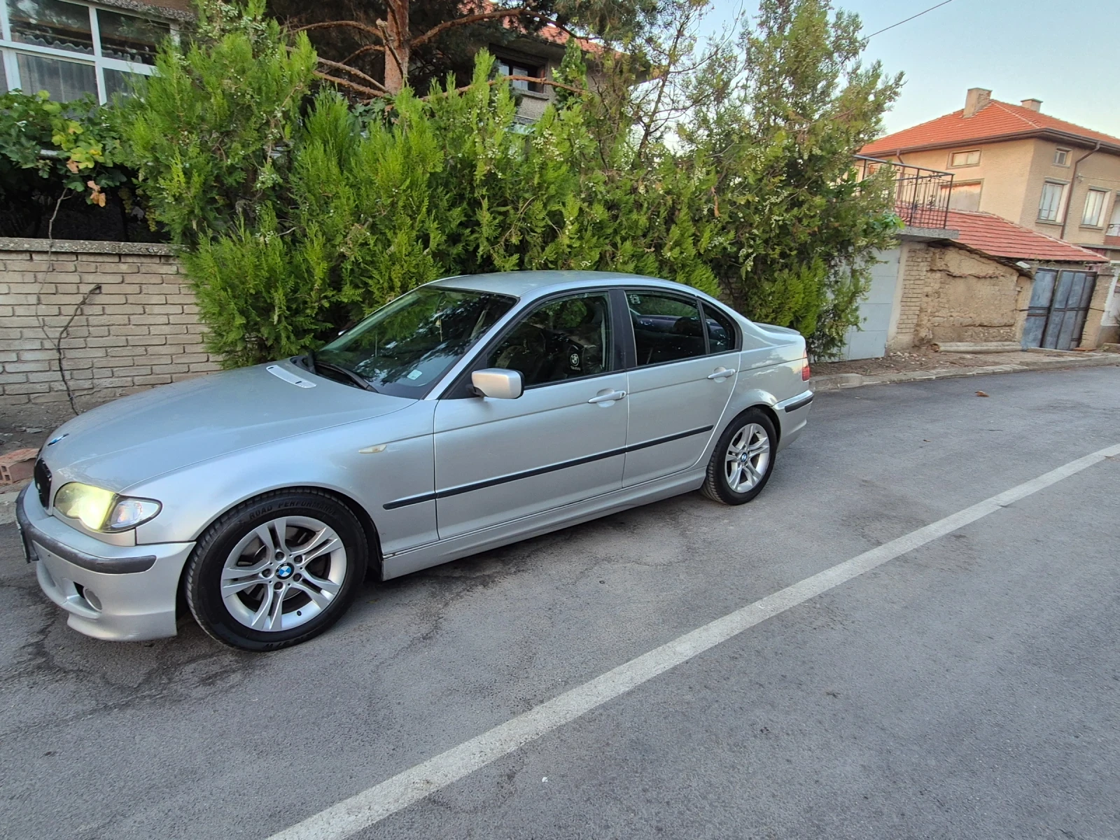 BMW 320, снимка 3 - Автомобили и джипове - 56011034
