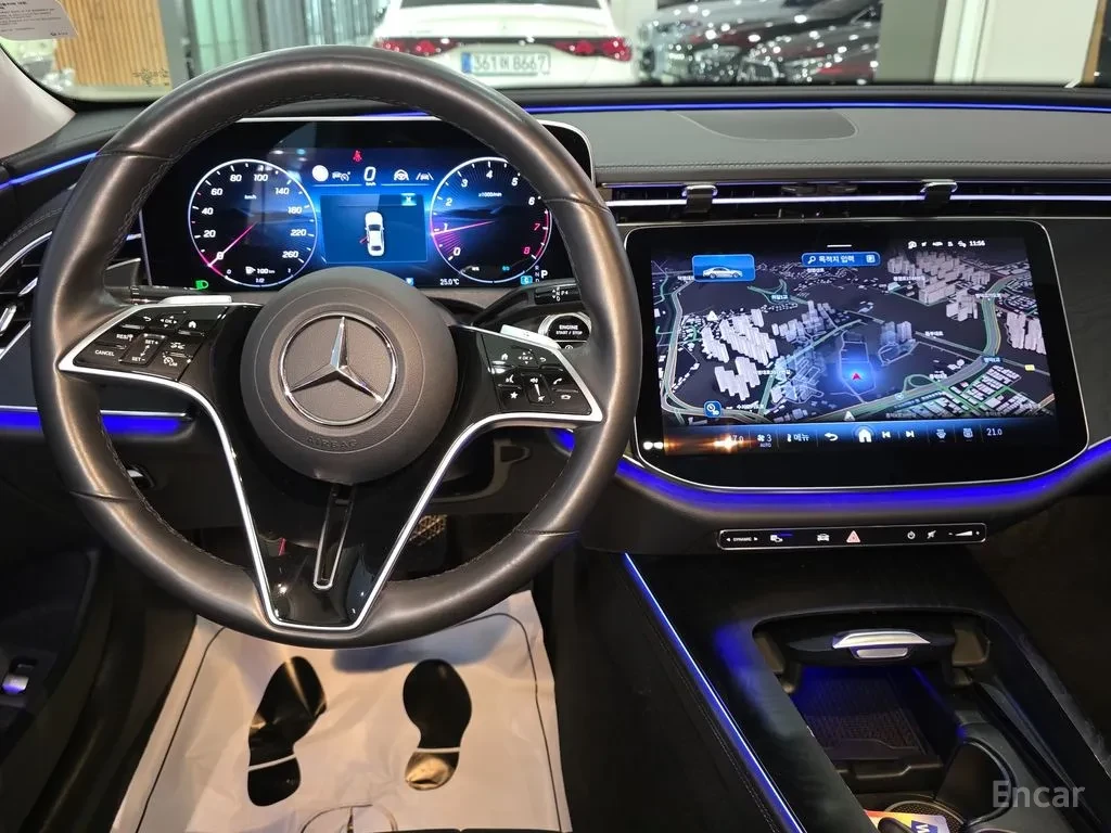 Mercedes-Benz E 200 ПАНОРАМА* 360 КАМЕРИ* ПОДГРЕВ* ОБДУХ* КРАЙНА ЦЕНА*, снимка 9 - Автомобили и джипове - 56411504