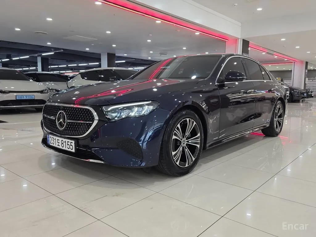 Mercedes-Benz E 200 ПАНОРАМА* 360 КАМЕРИ* ПОДГРЕВ* ОБДУХ* КРАЙНА ЦЕНА*