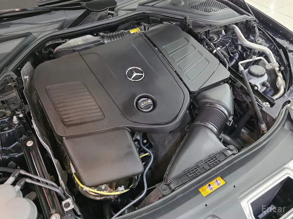 Mercedes-Benz E 200 ПАНОРАМА* 360 КАМЕРИ* ПОДГРЕВ* ОБДУХ* КРАЙНА ЦЕНА*, снимка 6 - Автомобили и джипове - 56411504