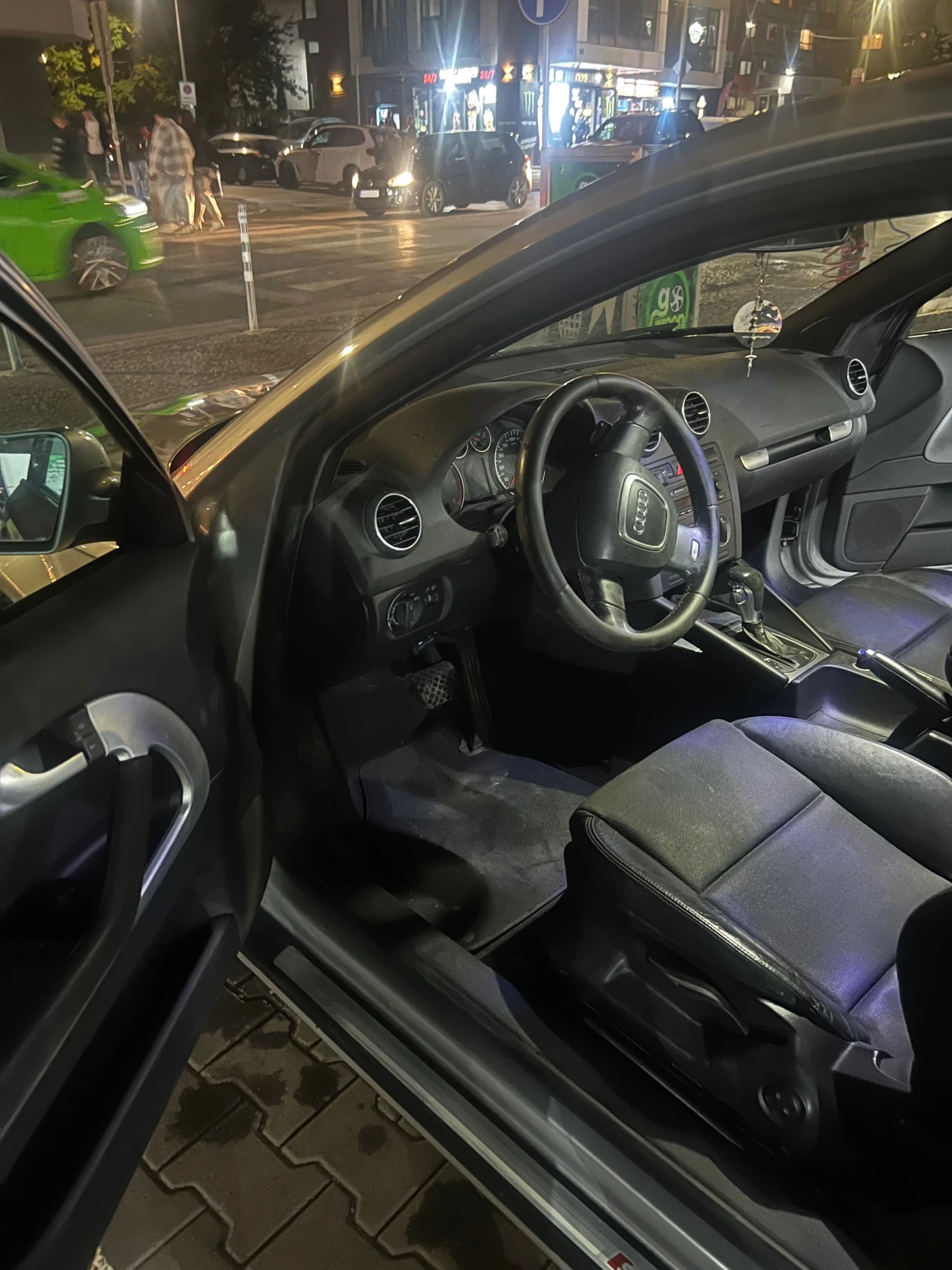 Audi A3 2.0 TDI S Line, снимка 9 - Автомобили и джипове - 56417279