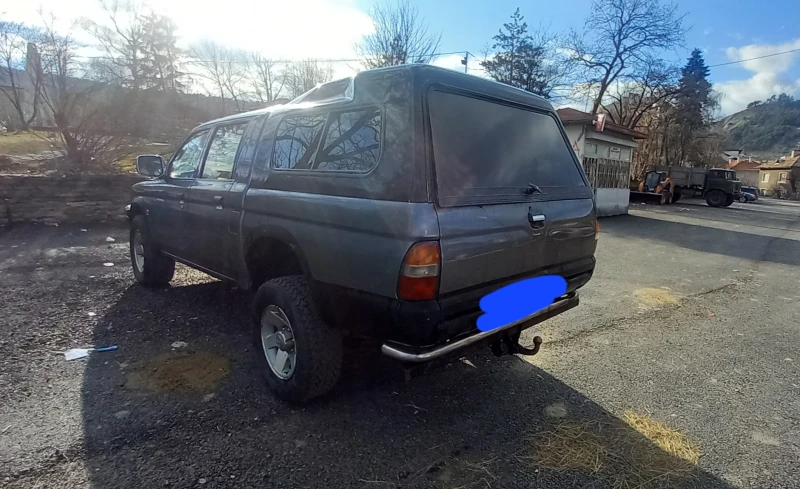 Mitsubishi L200, снимка 1 - Автомобили и джипове - 49352267