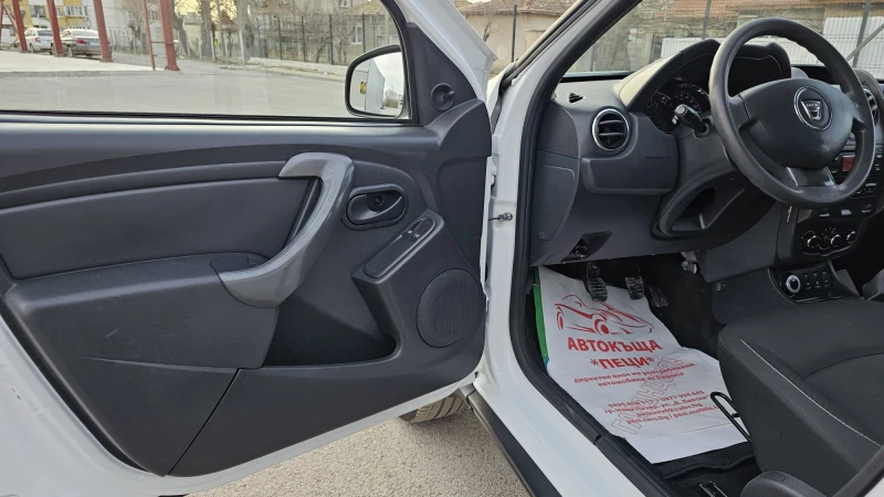 Dacia Duster 1.6i 4x4 6SP CH-СЕРВИЗНА ИСТ.-ТОП СЪСТ.-ЛИЗИНГ, снимка 7 - Автомобили и джипове - 50481790