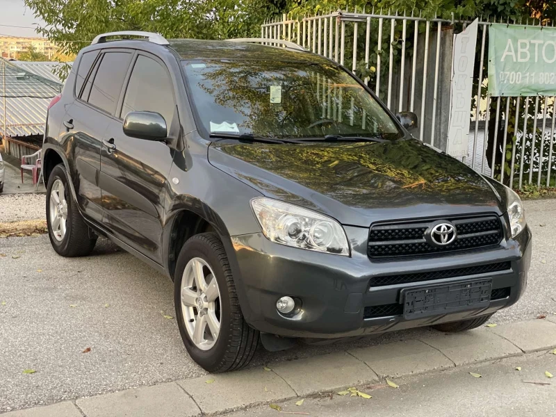 Toyota Rav4 2.0vVTI, КОЖА, LCD-TV, 4x4, ИТАЛИЯ, снимка 3 - Автомобили и джипове - 52068130