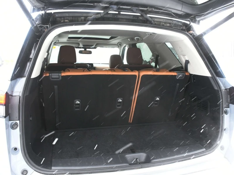 Nissan Pathfinder * Platinum * CARFAX * ЦЕНА ДО БГ, снимка 11 - Автомобили и джипове - 53246128