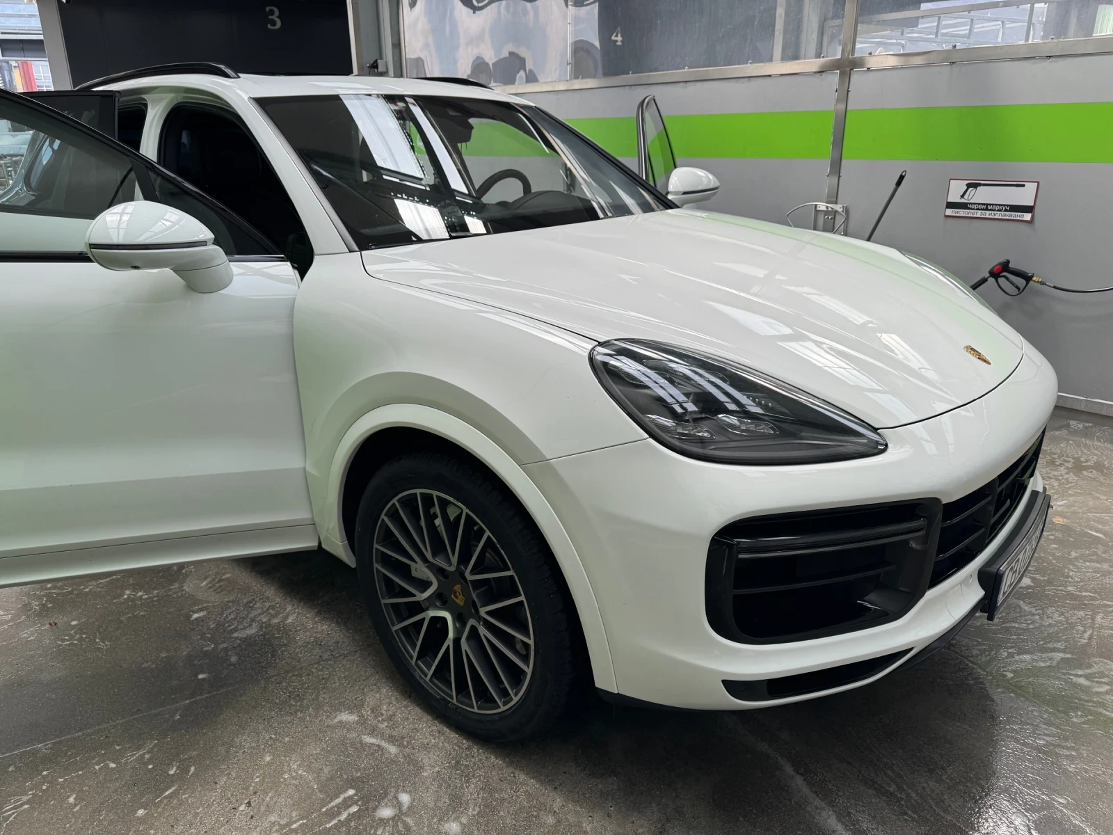 Porsche Cayenne Turbo * ГАРАНЦИЯ* , снимка 4 - Автомобили и джипове - 54264034