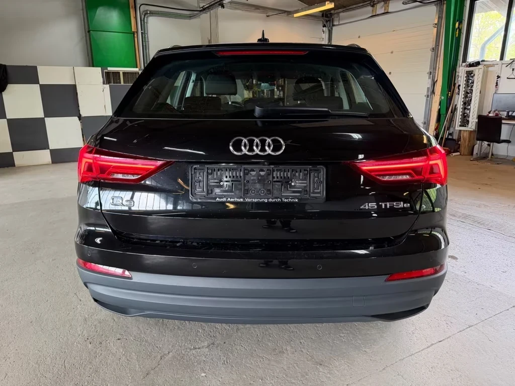 Audi Q3 45TFSI e Plug in Hybrid 245ps DK, снимка 4 - Автомобили и джипове - 54751170