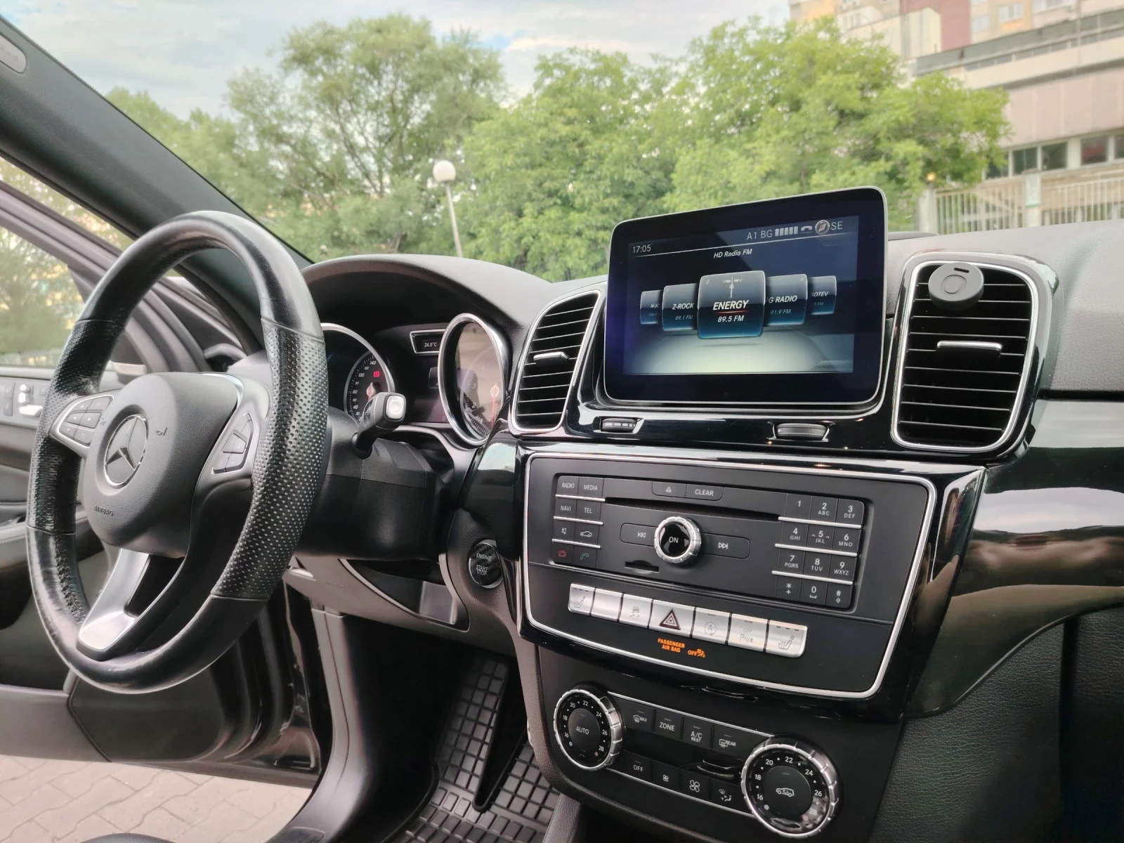 Mercedes-Benz GLE 400, снимка 12 - Автомобили и джипове - 54803198