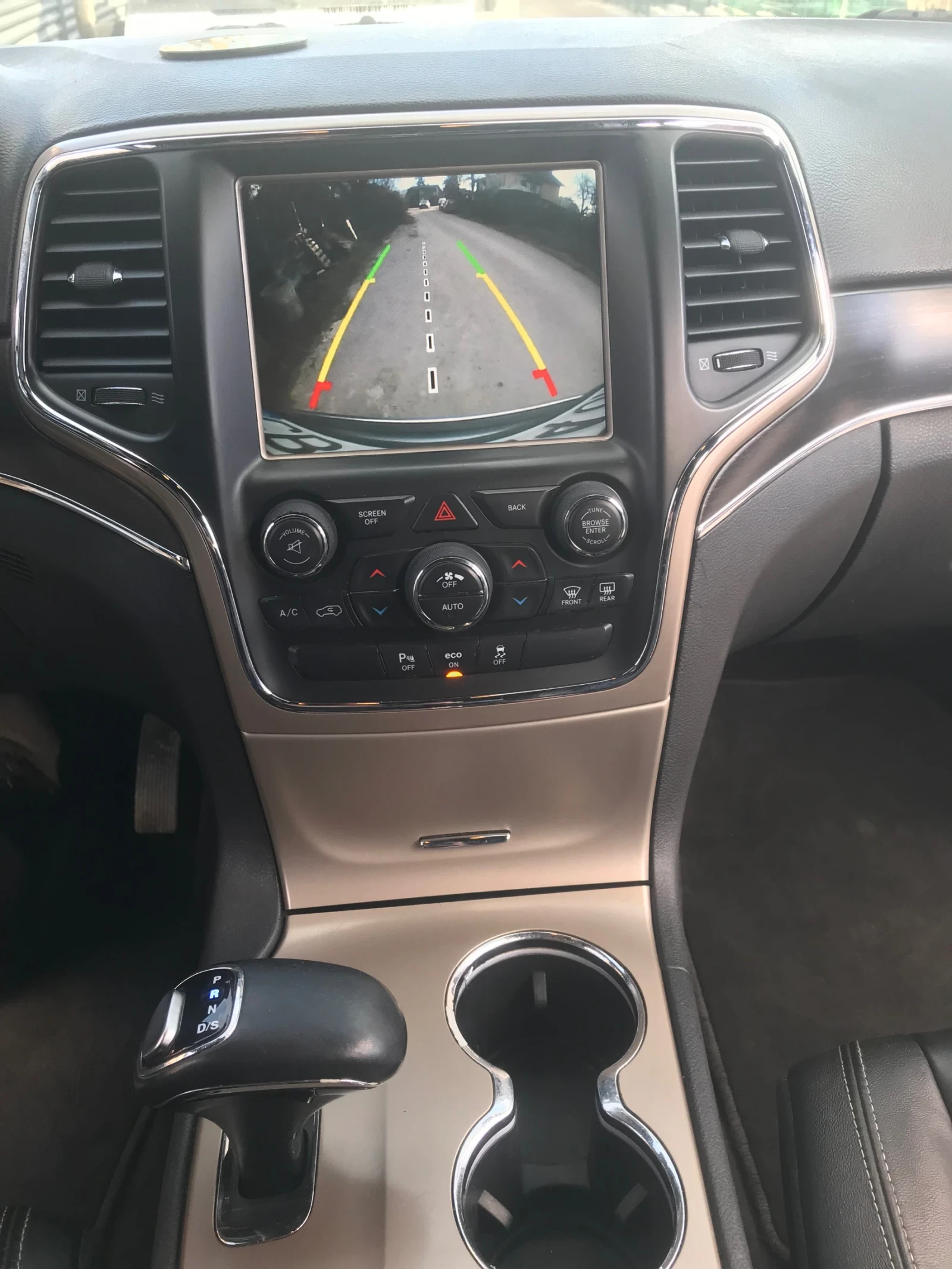 Jeep Grand cherokee Limited 3.6, снимка 11 - Автомобили и джипове - 55403914