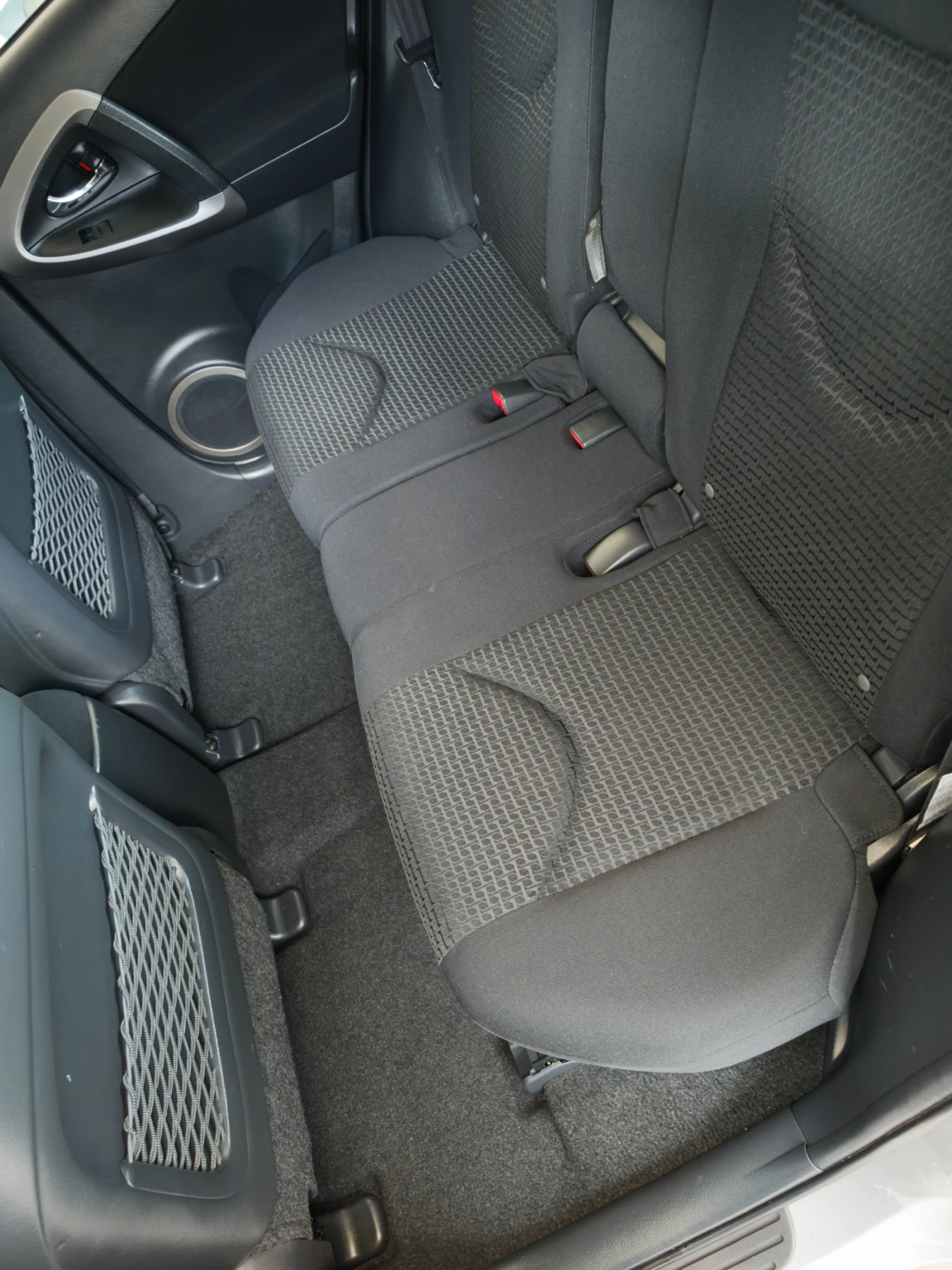Toyota Rav4 2.0* Бензин* 4х4* автоматик, снимка 12 - Автомобили и джипове - 55585716
