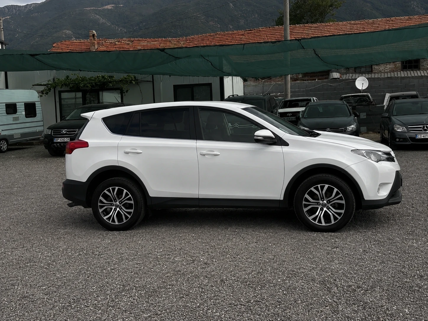 Toyota Rav4 2.2 D4D 150кс 4х4, снимка 5 - Автомобили и джипове - 55702772