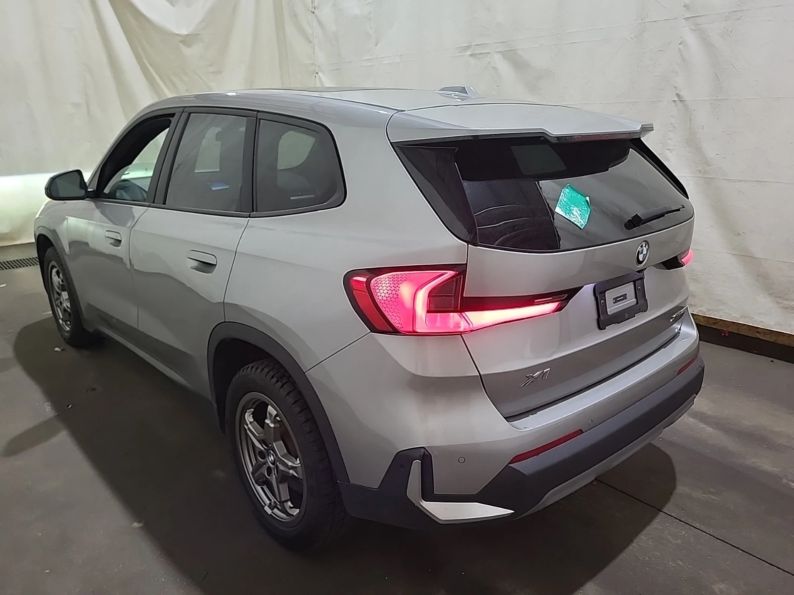 BMW X1 xDrive28i / CARFAX / АВТОКРЕДИТ , снимка 4 - Автомобили и джипове - 55920056