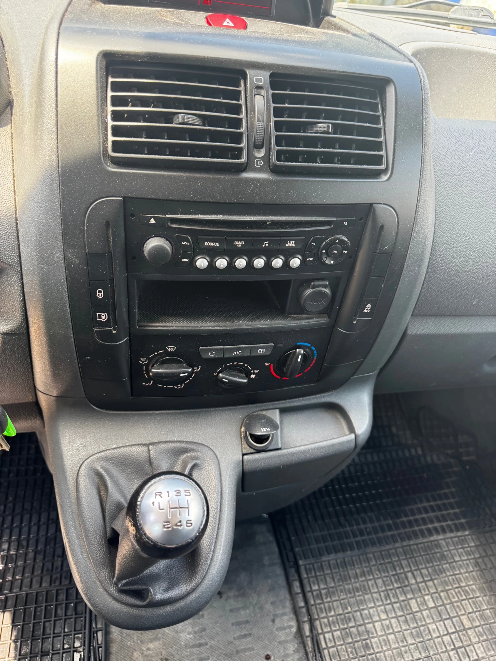Peugeot Expert 2.0HDI-130* 5+ 1* KLIMA - изображение 8