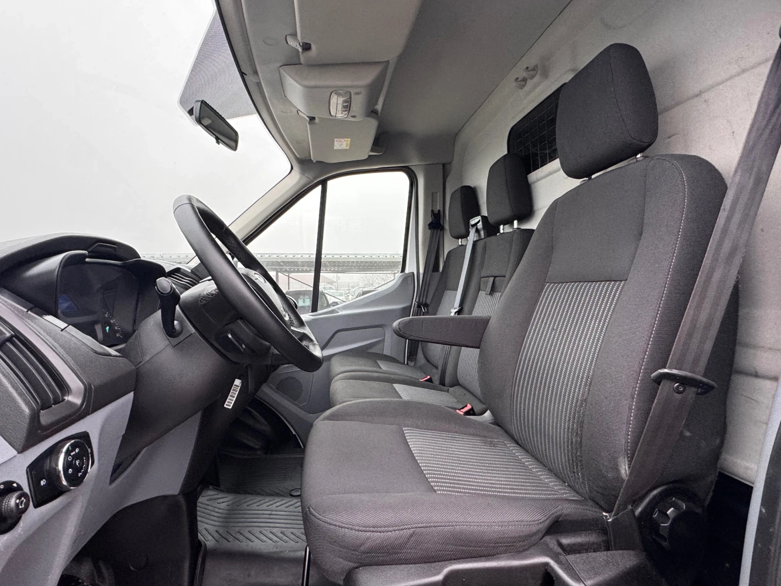 Ford Transit 2.0TDCI EURO 6B - изображение 7