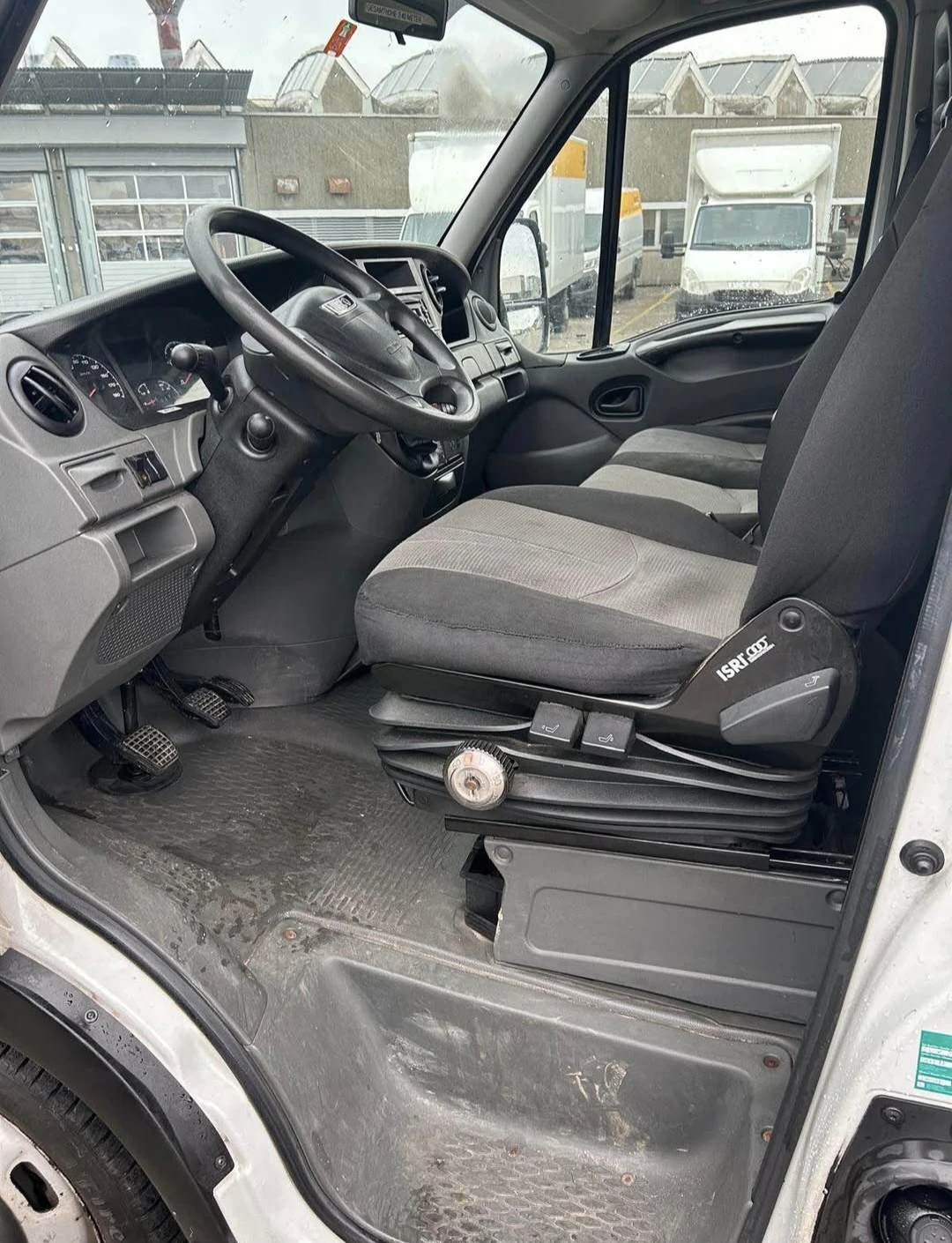 Iveco Daily 35c17* КЛИМАТИК* БОРД* 4.20м.* ШВЕЙЦАРИЯ*  - изображение 6