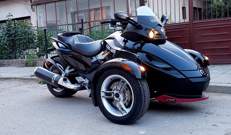 Can-Am Spyder, снимка 1 - Мотоциклети и мототехника - 46188881