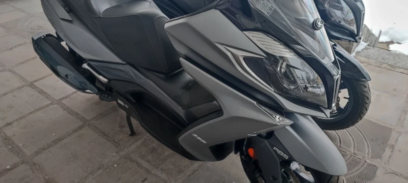 Kymco Downtown 350i, снимка 4 - Мотоциклети и мототехника - 48695671