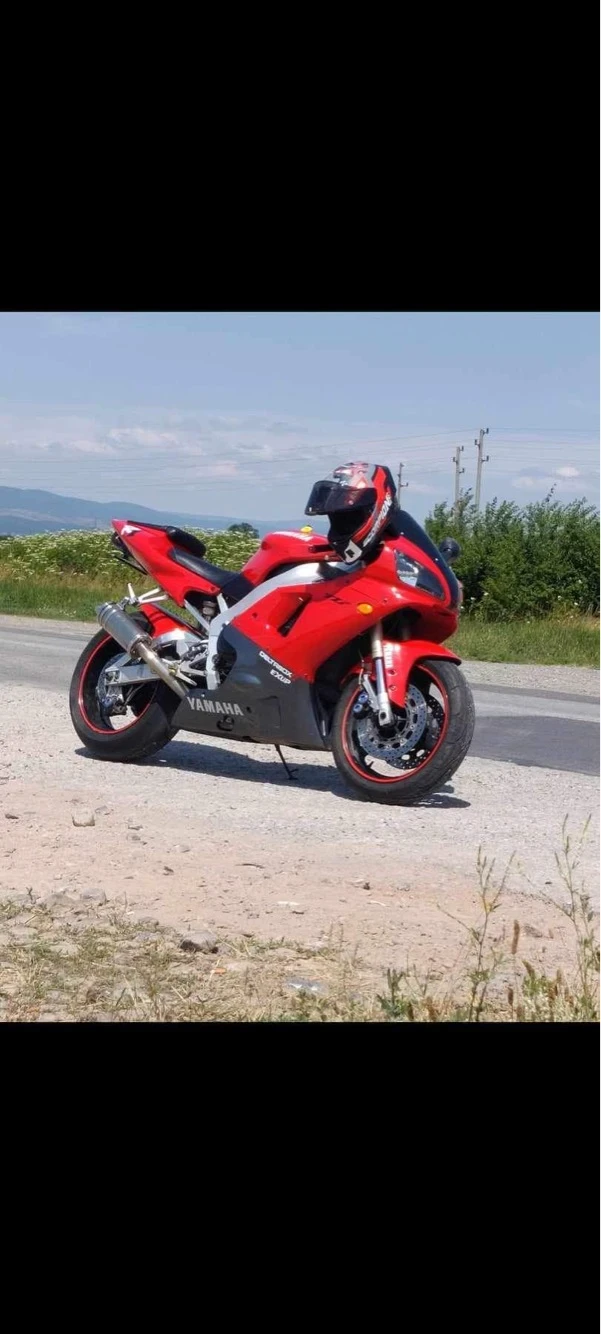 Yamaha YZF-R1