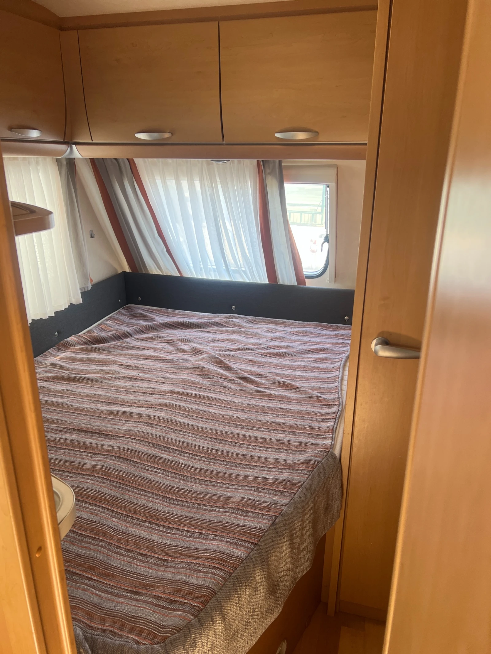 Каравана Knaus 450 - изображение 7