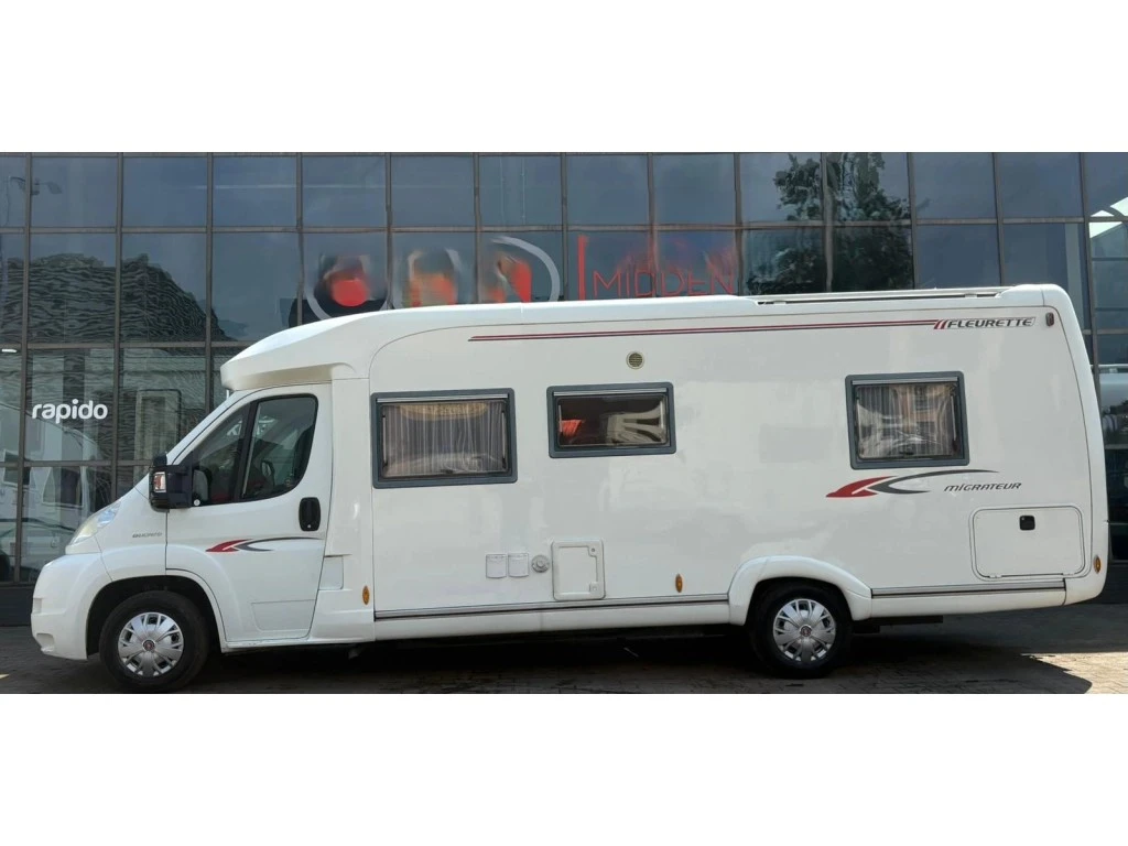Кемпер Fleurette Migrateur 73LM, снимка 5 - Каравани и кемпери - 55501821