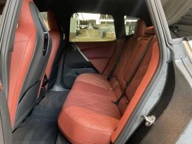 BMW iX xDrive60/FACELIFT/M-SPORT/PANO SKY/ICONIC GLOW/B&W, снимка 12