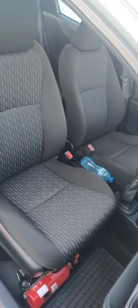 Toyota Yaris 1.4 D-4D, снимка 11