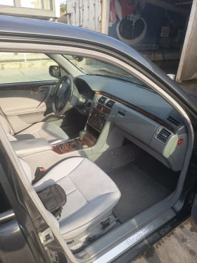 Mercedes-Benz E 220 220CDI, снимка 9
