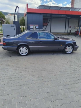 Mercedes-Benz 124, снимка 4