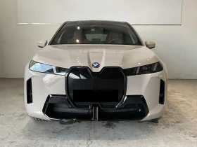 BMW iX xDrive60/FACELIFT/M-SPORT/PANO SKY/ICONIC GLOW/B&W - 83880 € / 164055.02 лв. - 87520450 2