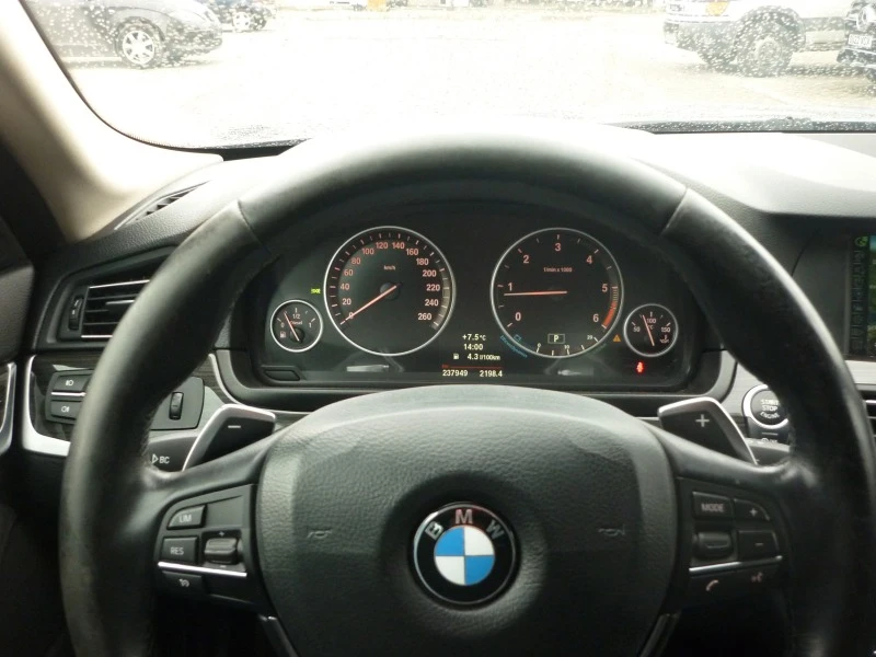 BMW 525 X-DRIVE FULL, снимка 15 - Автомобили и джипове - 47601416