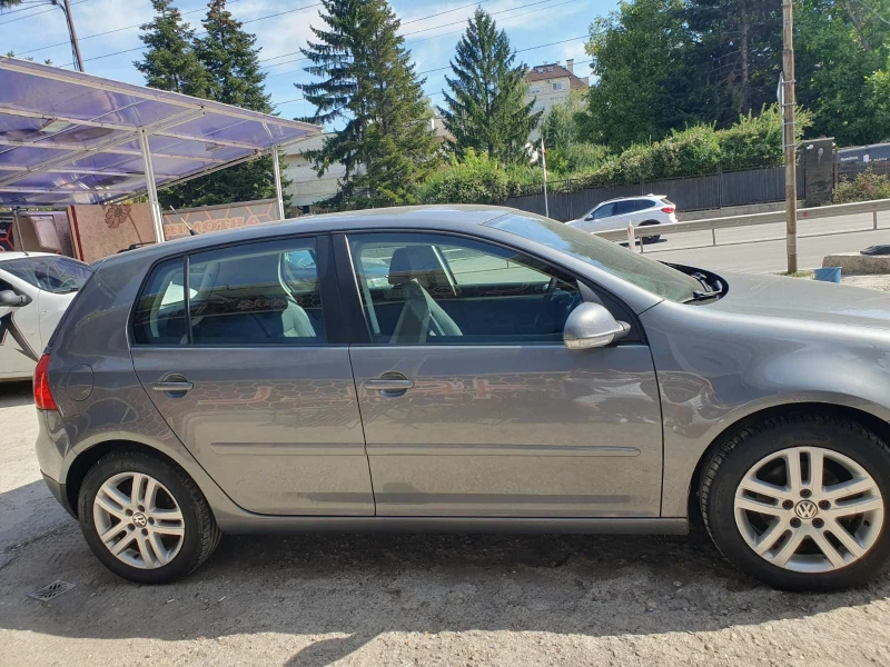 VW Golf V -1.6, снимка 2 - Автомобили и джипове - 47359047