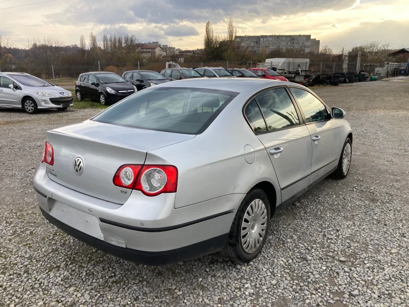 VW Passat 1.9 TDI, снимка 9 - Автомобили и джипове - 48040631