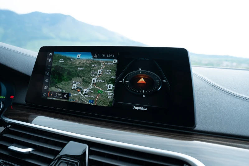 BMW 530 G30, X-DRIVE, Luxury, снимка 8 - Автомобили и джипове - 52431695