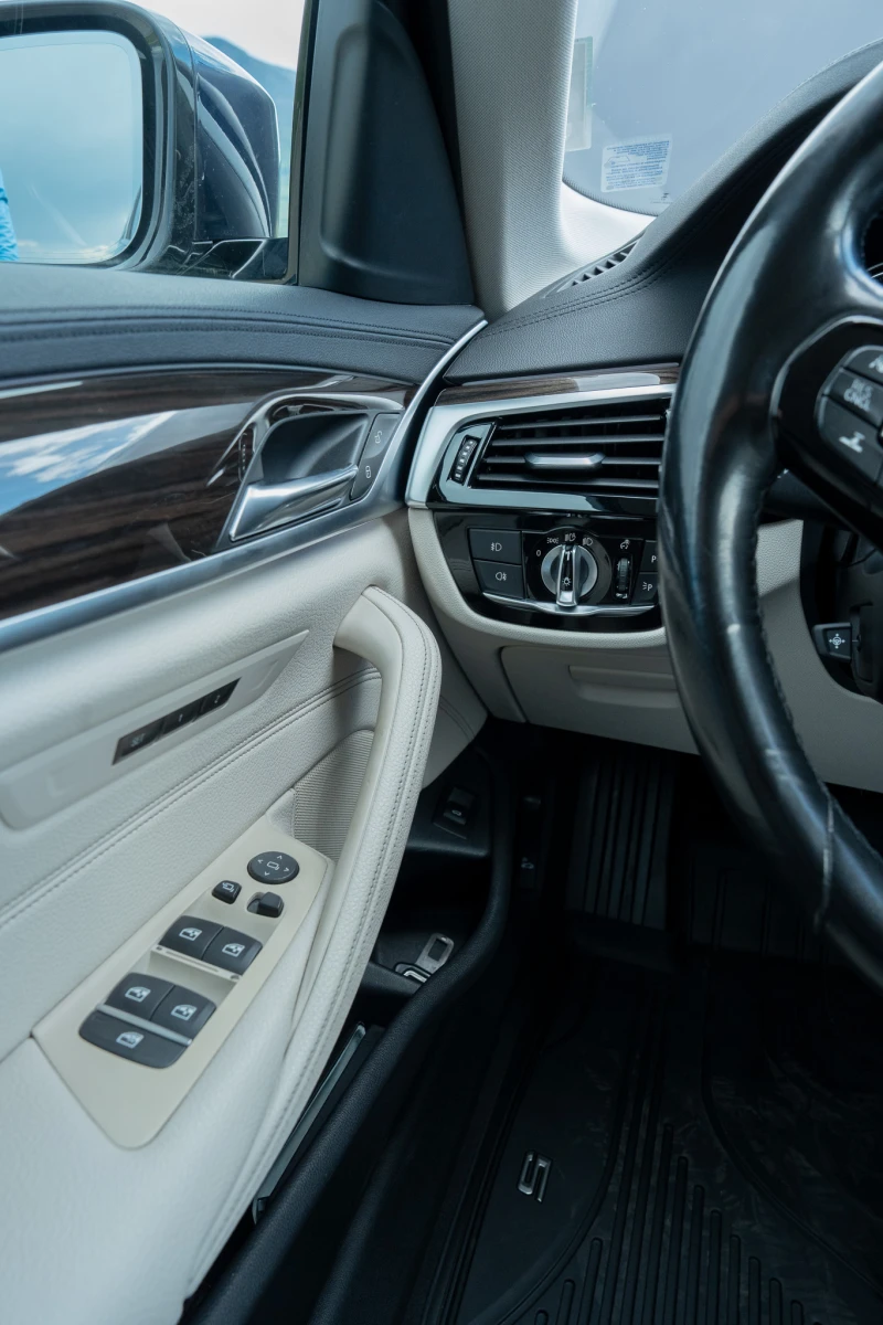 BMW 530 G30, X-DRIVE, Luxury, снимка 13 - Автомобили и джипове - 52431695