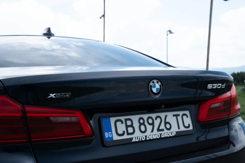 BMW 530 G30, X-DRIVE, Luxury, снимка 5 - Автомобили и джипове - 52431695