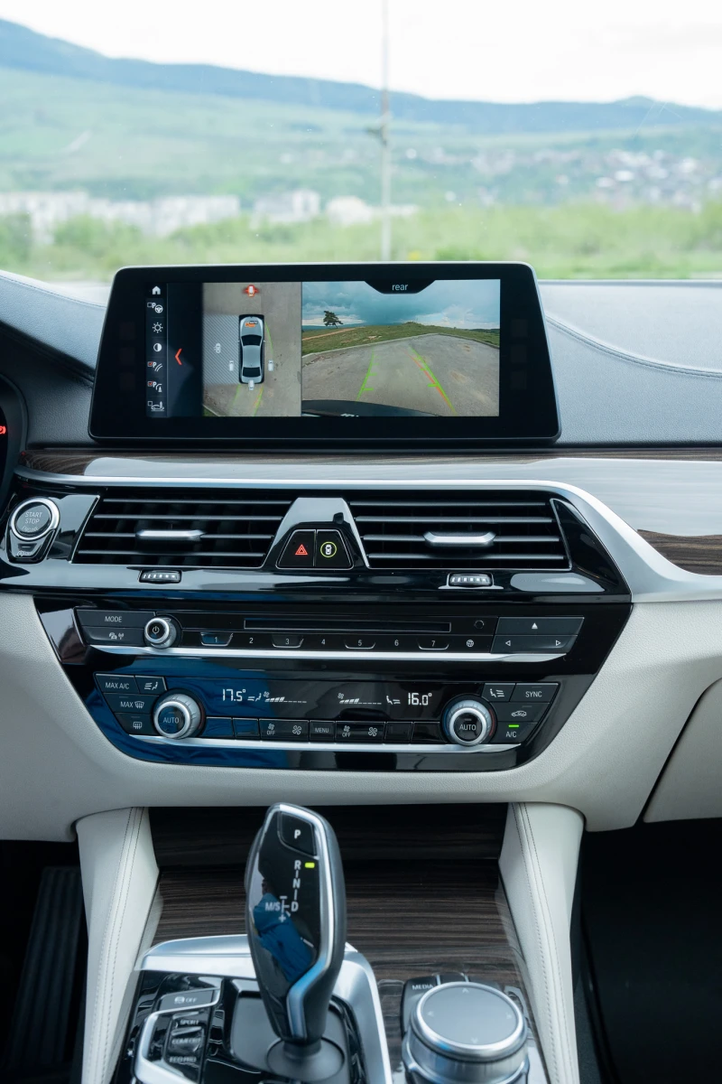 BMW 530 G30, X-DRIVE, Luxury, снимка 12 - Автомобили и джипове - 52431695