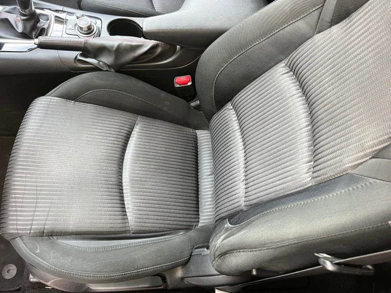 Mazda 3 2.2d XENON/HEAD-UP/NAVI/PODGREV/6sk/KLIMATR/UNIKAT, снимка 13 - Автомобили и джипове - 51057350
