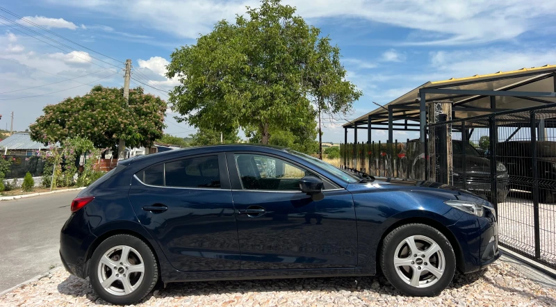 Mazda 3 2.2d XENON/HEAD-UP/NAVI/PODGREV/6sk/KLIMATR/UNIKAT, снимка 6 - Автомобили и джипове - 51057350