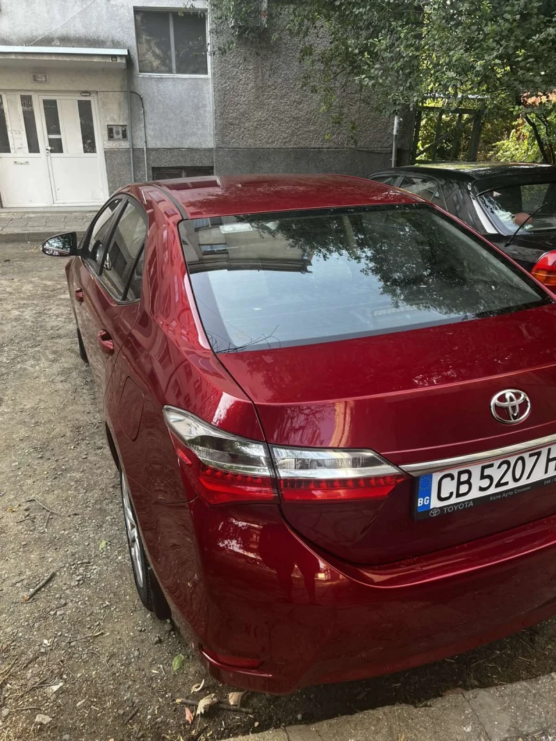 Toyota Corolla Седан, снимка 8 - Автомобили и джипове - 52067150